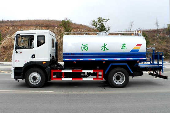 東風(fēng)12方D9灑水車